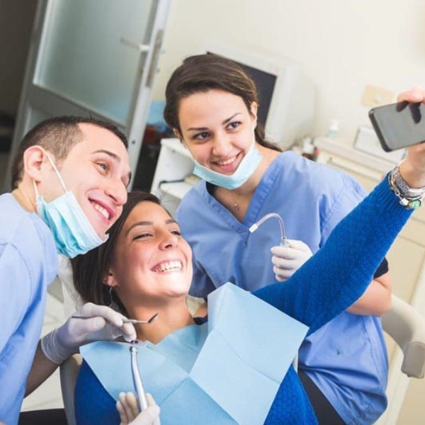 The role of digital marketing in dental clinics